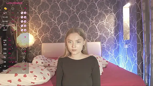 Snapshot of MiaMiaMeow chatting on October 3, 4:26 pm MiaMiaMeow online show from October 3, 4:26 pm