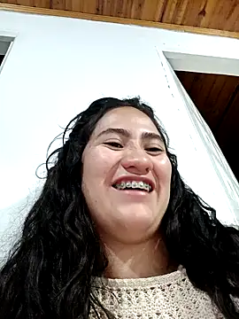 Snapshot of francesca_baker1007 chatting on December 15, 12:18 am francesca baker1007 online show from December 15, 12:18 am
