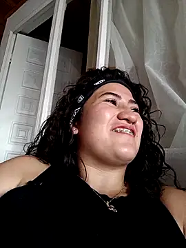 Snapshot of francesca_baker1007 chatting on February 9, 10:11 pm francesca baker1007 online show from February 9, 10:11 pm