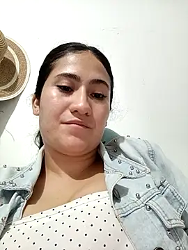 Snapshot of francesca_baker1007 chatting on February 16, 10:32 pm francesca baker1007 online show from February 16, 10:32 pm