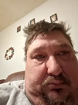 Snapshot of danman1979999 chatting on December 1, 11:43 pm danman1979999 online show from December 1, 11:43 pm