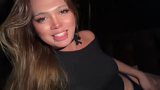 Claire Brooke online show from March 14, 8:58 pm