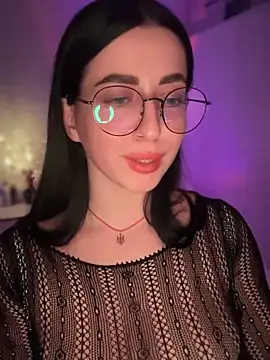 Snapshot of Emylia chatting on December 29, 8:15 pm Emylia online show from December 29, 8:15 pm