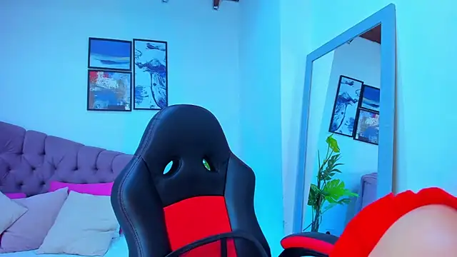 Gretta Queen online show from March 3, 7:06 pm