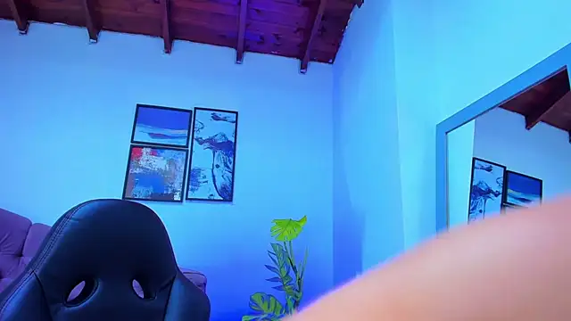 Gretta Queen online show from March 16, 1:49 am