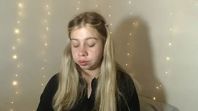 SweetSofty online show from September 30, 9:53 pm