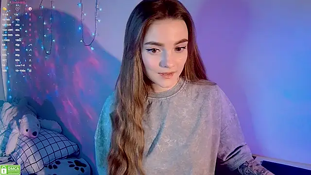 xwiuiwx online show from December 7, 5:48 am