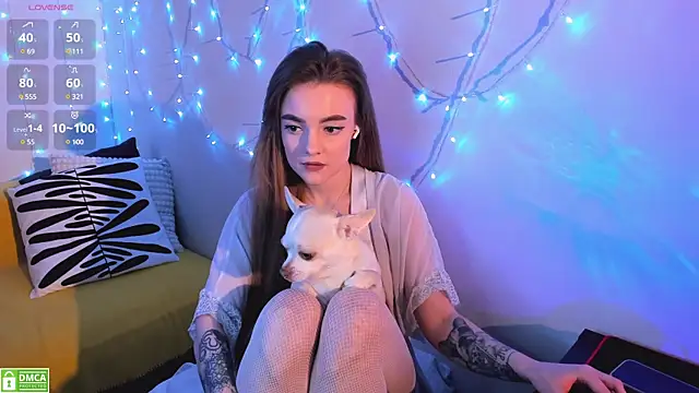 xwiuiwx online show from February 13, 10:22 pm