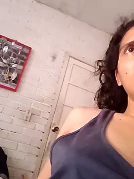 valeriaswang Lucas online show from March 6, 2:24 pm