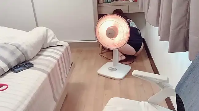 Snapshot of tw_yaya chatting on December 10, 1:43 am tw yaya online show from December 10, 1:43 am