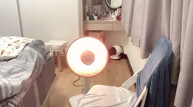 Snapshot of tw_yaya chatting on December 23, 1:56 pm tw yaya online show from December 23, 1:56 pm