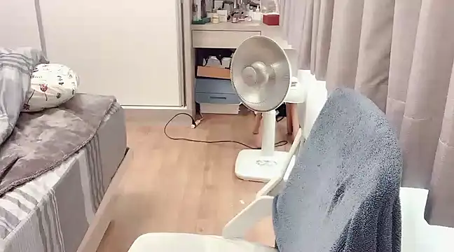 Snapshot of tw_yaya chatting on January 24, 4:59 am tw yaya online show from January 24, 4:59 am