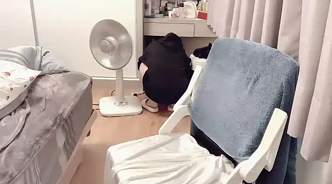 Snapshot of tw_yaya chatting on February 2, 7:30 am tw yaya online show from February 2, 7:30 am