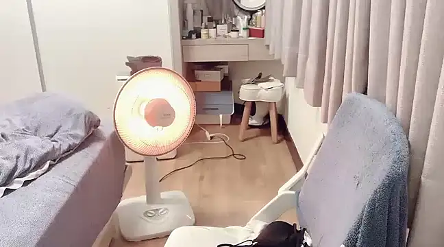 Snapshot of tw_yaya chatting on March 6, 1:35 pm tw yaya online show from March 6, 1:35 pm