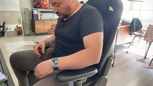 HungandThickLatin online show from February 15, 10:42 pm