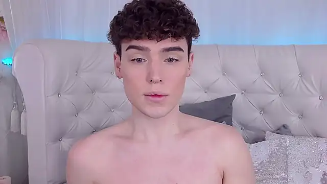 RobbyCharming online show from November 8, 3:39 am