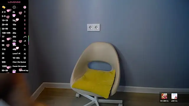 BubbbleGumm online show from April 1, 1:41 pm