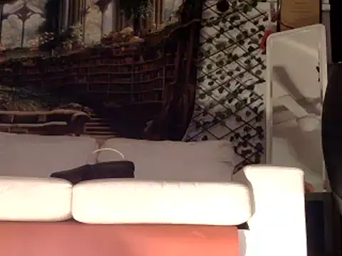 Snapshot of OSIRlS chatting on February 20, 1:51 pm OSIRlS online show from February 20, 1:51 pm