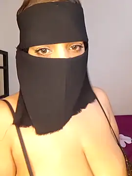 Snapshot of amerlov15 chatting on October 8, 11:19 am amerlov15 online show from October 8, 11:19 am