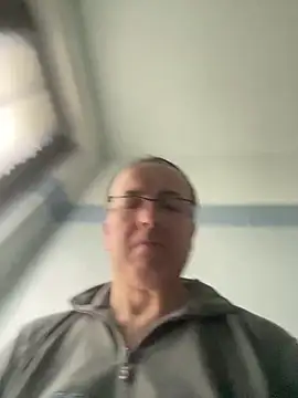 Maxi7hot online show from April 21, 7:25 am