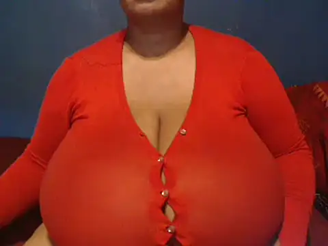 Snapshot of CUTEFIRMMELONSS chatting on March 1, 9:26 pm CUTEFIRMMELONSS online show from March 1, 9:26 pm