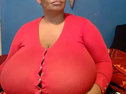 Snapshot of CUTEFIRMMELONSS chatting on March 19, 8:32 pm CUTEFIRMMELONSS online show from March 19, 8:32 pm