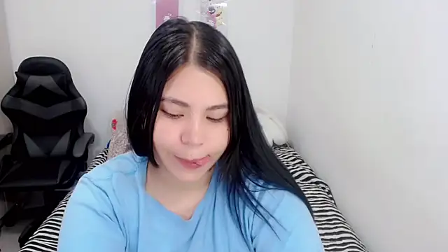 Snapshot of Youlittlepervertt_ chatting on March 12, 7:28 pm Youlittlepervertt online show from March 12, 7:28 pm