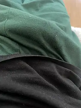 Snapshot of dickmetiss chatting on March 1, 9:29 am dickmetiss online show from March 1, 9:29 am