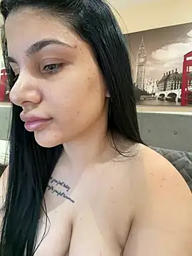 Samira30 online show from April 17, 5:49 pm