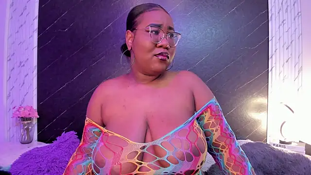 Snapshot of Darnellqueen chatting on November 26, 3:51 am Darnellqueen online show from November 26, 3:51 am