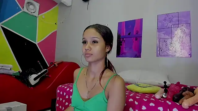 MarianaManzur online show from February 28, 1:36 pm