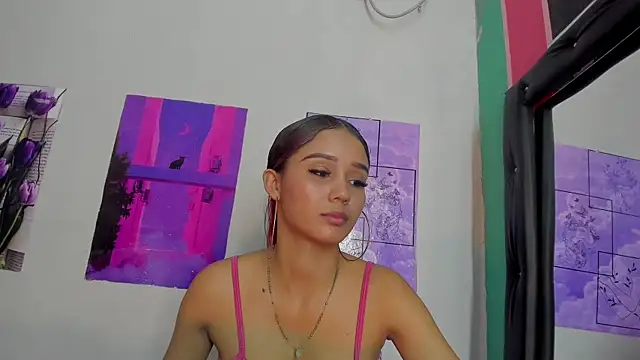 MarianaManzur online show from March 14, 8:06 pm