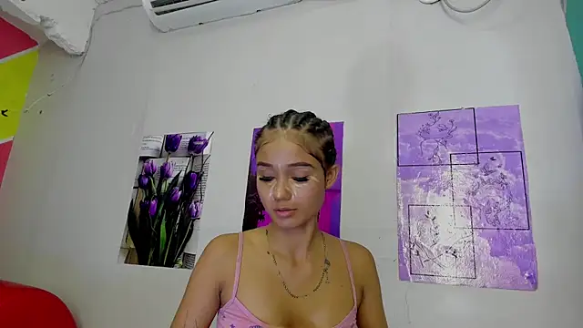 MarianaManzur online show from March 20, 8:19 pm