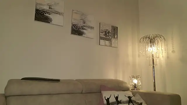 Snapshot of kamila_sins chatting on September 22, 5:15 pm kamila sins online show from September 22, 5:15 pm