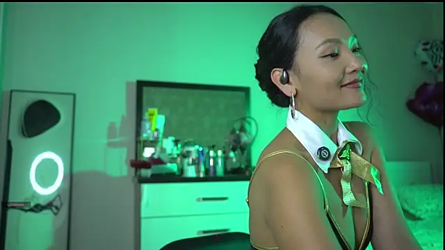 Snapshot of merca_8 chatting on November 25, 10:59 am merca 8 online show from November 25, 10:59 am