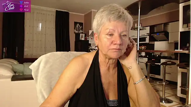 roxana brooks online show from December 16, 2:38 pm