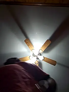 Snapshot of Ambush_Sword67 chatting on November 30, 6:28 am Ambush Sword67 online show from November 30, 6:28 am