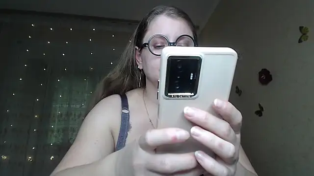 Snapshot of CumCpl chatting on October 28, 7:45 am CumCpl online show from October 28, 7:45 am