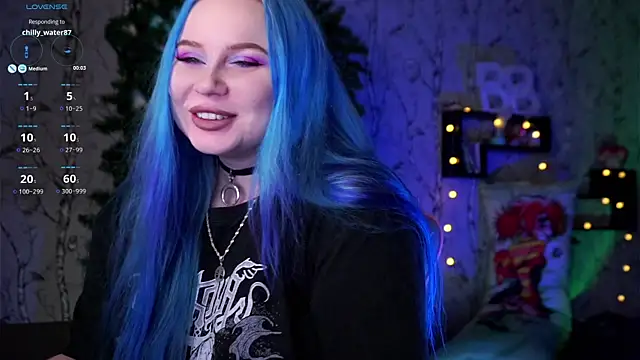 Moon Valkyrie online show from December 27, 10:45 am