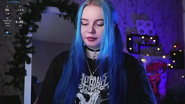 Moon Valkyrie online show from January 25, 4:45 am