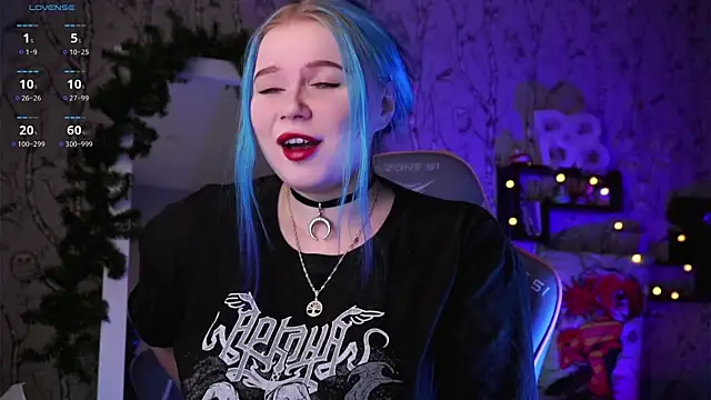 Moon Valkyrie online show from January 28, 1:18 am