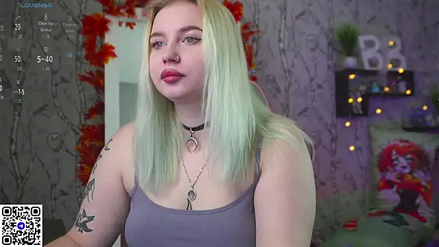 Moon Valkyrie online show from October 23, 8:35 am