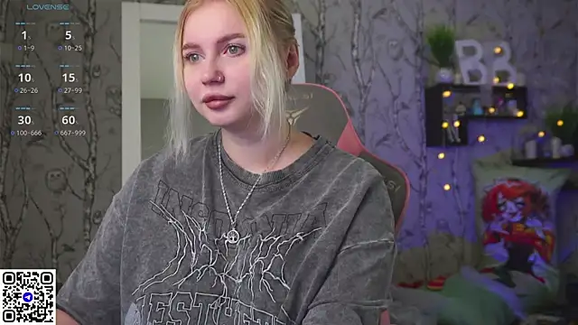 Moon Valkyrie online show from November 19, 9:53 am