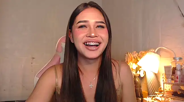 Snapshot of Ashely_Lewis chatting on January 15, 3:07 pm Ashely Lewis online show from January 15, 3:07 pm