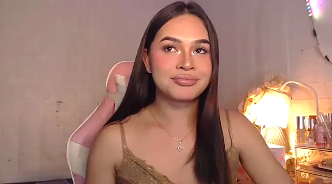 Snapshot of Ashely_Lewis chatting on January 19, 3:21 pm Ashely Lewis online show from January 19, 3:21 pm