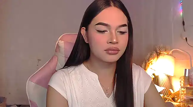 Snapshot of Ashely_Lewis chatting on February 4, 12:33 pm Ashely Lewis online show from February 4, 12:33 pm