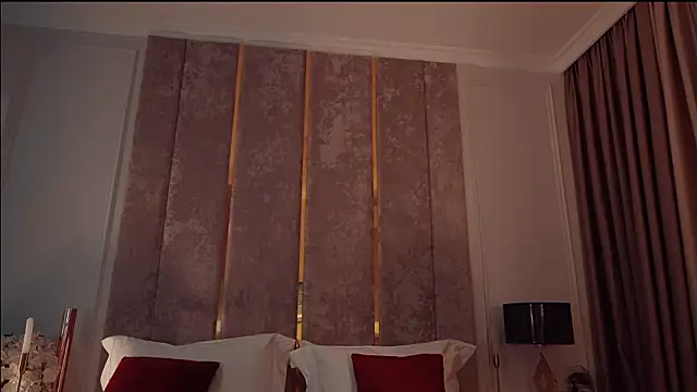 MilaDYstarlight online show from March 20, 6:13 pm