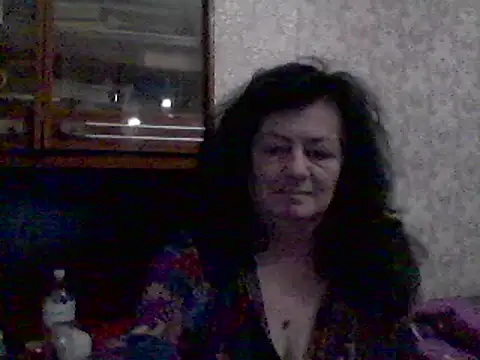 GypsiQueen2 online show from March 6, 9:20 pm