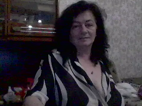 GypsiQueen2 online show from March 12, 8:31 pm