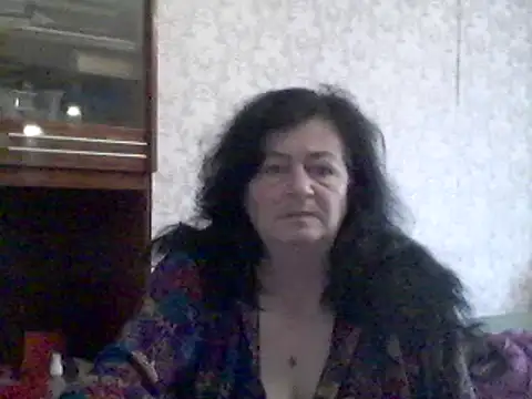 GypsiQueen2 online show from March 13, 1:18 pm